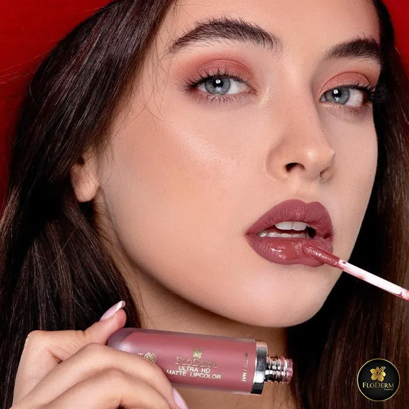 رژلب مایع سرنقره ای برند فلودرم